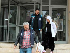 İ̇kametlerden 181 Bin Tl’lik Ziynet Eşyası Çalan Kadınlar Yakalandı