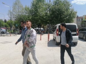 Kendisine Tepki Gösteren 2 Kişiyi Tabancayla Yaralayan Şüpheli Adliyeye Sevk Edildi