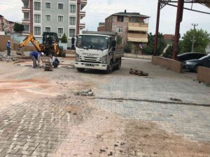 Körfez’de Yıpranan Parkeler Yenileniyor