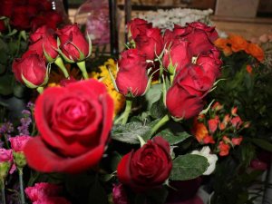 Anneler Günü’nde Gülün Adeti 25 Tl