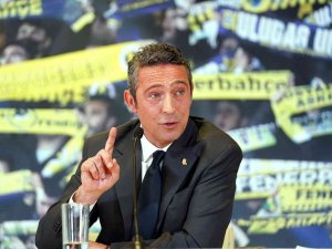 Ali Koç: "Fenerbahçe’nin Yaptığı Her Açıklamaya Saatler İçinde Cevap Veren Bu Korkak Zihniyet, Trabzonspor’un Sezon Başında Yaptığı Açıklamaya Cevap Bile Veremiyor. Para Cezası Ve Hak Mahrumiyetiyle Geçiyorlar."