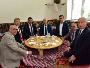 Bozüyük Aksutekke Köyü’nde Geleneksel Hıdrellez Şenliği