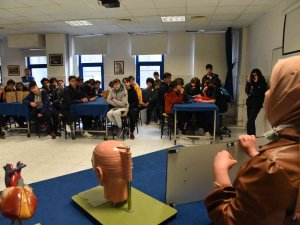 Fen Lisesi Öğrencileri Düzce Üniversitesi’ni Gezdi