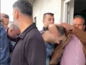 Polisten Kaçan Şüpheli Apartmanın Çatısında Yakalandı