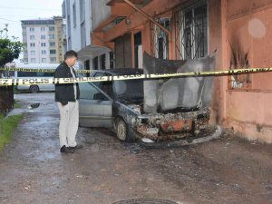 Altı Sene Önce Aldığı Emektarı Gözlerinin Önünde Küle Döndü