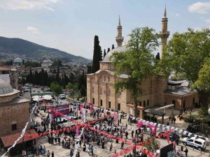 Bursa’da 600 Yıllık Erguvan Bayramı Yaşatılıyor