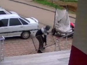 Mazgal Hırsızlığı Kamerada