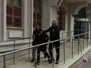 Cinayet Zanlısı Kuş Kümesinde Yakalandı