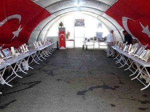Evlat Nöbeti 978’inci Gününde