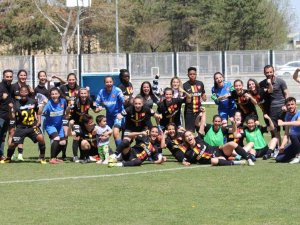 Kayserispor Kadın Fk Son Maçına Çıkıyor