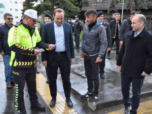 Kars’ta ’Yayalar İçin 5 Adımda Güvenli Trafik’ Projesi Tanıtıldı