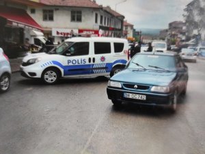 Otomobilin Çarptığı Kadın Yaralandı