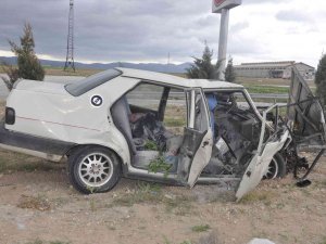 Karaman’da Otomobiller Çarpıştı: 3 Yaralı