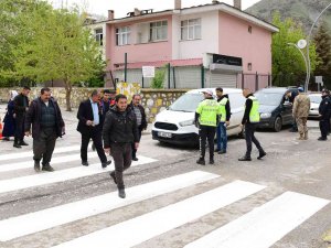 Çatak’ta “Yayalar İ̇çin 5 Adımda Güvenli Trafik” Uygulaması Yapıldı