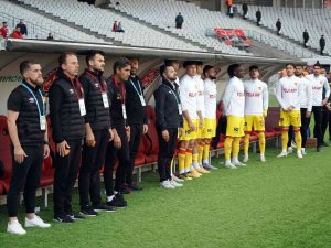 Spor Toto Süper Lig: Fatih Karagümrük: 0 - Göztepe: 0 (Maç Devam Ediyor)