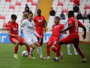 Spor Toto Süper Lig: Sivasspor: 0 - Kasımpaşa:0 (İ̇lk Yarı)