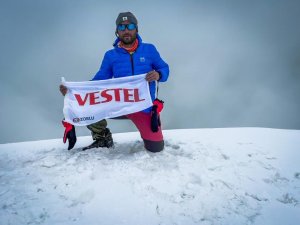 Vestel’in Dağcısından 5 Zirve Tırmanışı