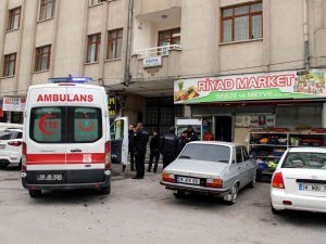 Anneler Günü’nde Bıçaklandı