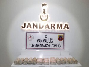 Başkale’de 9 Kilo Uyuşturucu Ele Geçirildi