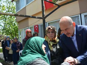 Bakan Soylu’dan Yalovalı Şehidin Ailesine Ziyaret