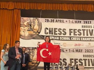 Gkv’li Beren Kalyoncu Satrançta Avrupa İkincisi Oldu