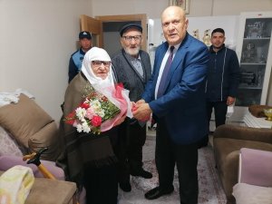 Başkan Pekmezci “Anneler Gününde’ Şehit Annelerini Unutmadı