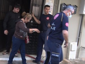 Yangına Evde Yalnız Yakalanan İki Kardeş Büyük Korku Yaşadı