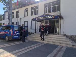 İ̇zmir’deki Çifte Cinayetin Zanlısı Tutuklandı