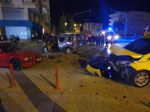 Mersin’de Trafik Kazası: 1 Ölü, 3 Yaralı