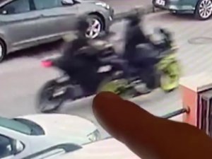 Maltepe’de 100 Bin Tl’lik Motosikleti İttirerek Çaldılar