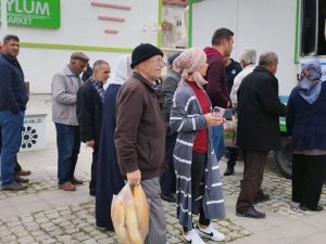 Geri Adım Atmayacağız Diyen Başkan, Ekmek Fiyatını 2 Tl’ye İndirdi