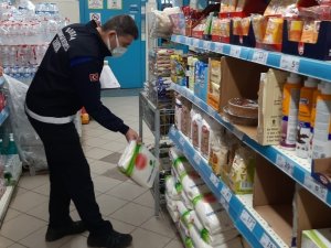 Zabıtalar Fırsatçılara Göz Açtırmıyor