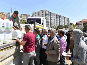 Çiftçilere Sıvı Gübre Desteği Devam Ediyor