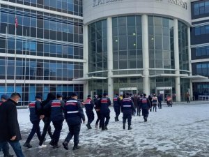 Jandarma Suça Geçit Vermiyor