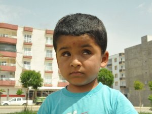 Savaş Mağduru Çocuğu Tümör Darbesi