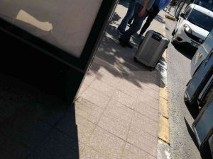 Durakta Unutulan Valiz, Ekipleri Harekete Geçirdi