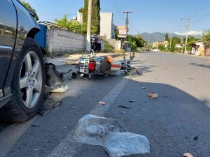Otomobil İle Motosiklet Çarpıştı: 2 Yaralı