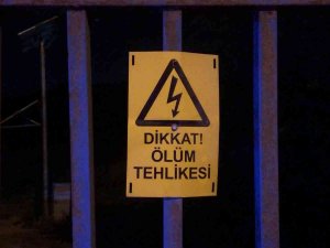 Tuzla’da Gece Yarısı Elektrik Trafosuna Giren Bir Kişi Akıma Kapılarak Can Verdi
