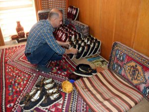 Çeyrek Asırdır Tek Başına ’Harik’ Yapıyor