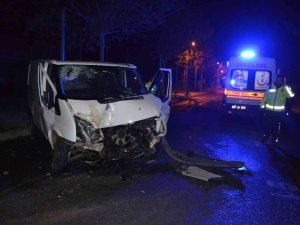 Çorlu’da Alkollü Sürücü Ağaca Çarptı: İ̇ki Kardeşi Ölüm Ayırdı