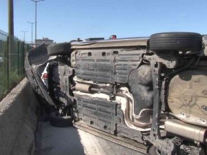 Kartal’da 3 Araç Birbirine Girdi: 1 Yaralı