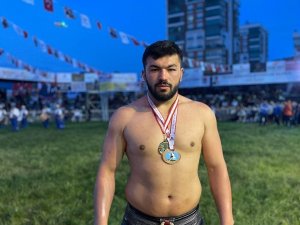 Büyükşehir’in Pehlivanı Sakarya’nın Gururu Oldu