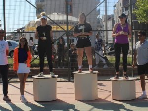 Kadınlar Tenis Turnuvasında Şampiyon Nas Gürsel Oldu