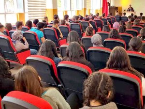 Lise Öğrencilerine ’’Meslek Seçimi’’ Konferansı