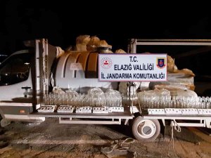 Elazığ’da 3 Bin 500 Litre Kaçak Şarap Ele Geçirildi