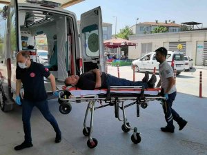 Makineye Sıkışan İşçi Yaralandı
