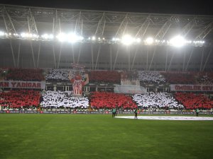 Sivasspor Taraftarından Alanya Maçına Koreografi Hazırlığı