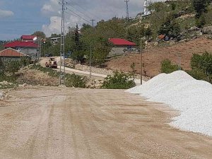 Kırsal Mahalle Yolları Yenileniyor