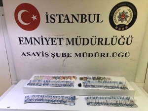 Avm Otoparkında Araçlardan Hırsızlık Yapan Çete Yakayı Ele Verdi