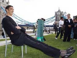 Dünyanın en uzun adamı bir Türk